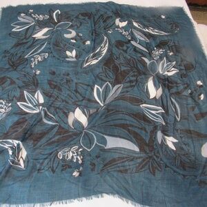 NWT $1350 LORO PIANA Cashmere Silk Teal / Black Floral Scarf Shawl 58"sq. AS IS